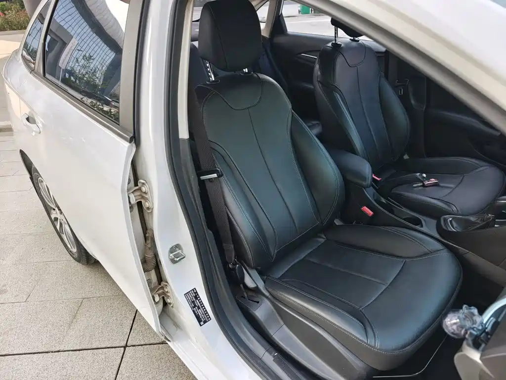 Buick Excelle — миниатюра 25