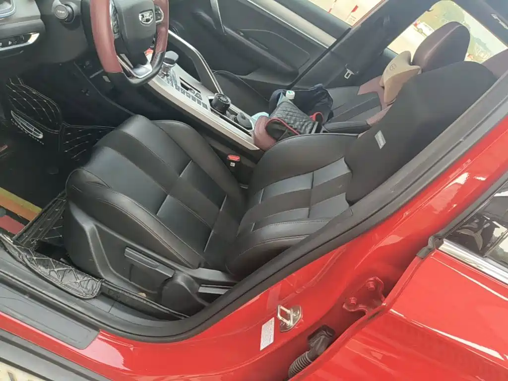 Geely Binyue — миниатюра 15