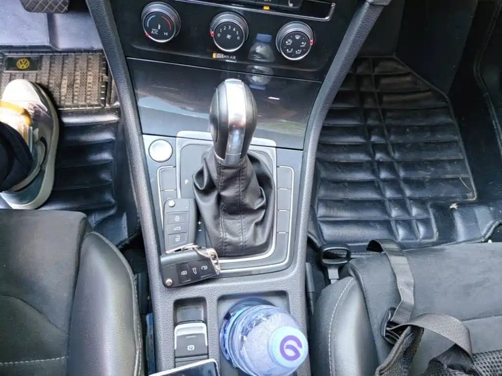 Volkswagen Golf — миниатюра 14