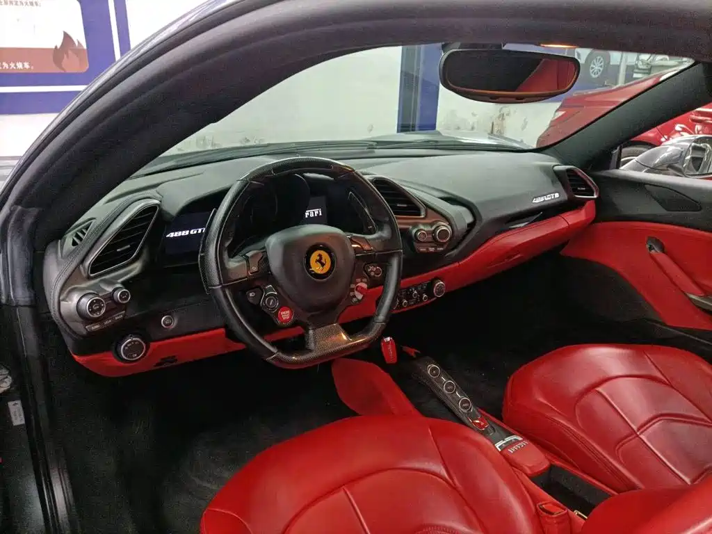 Ferrari 488 — миниатюра 3