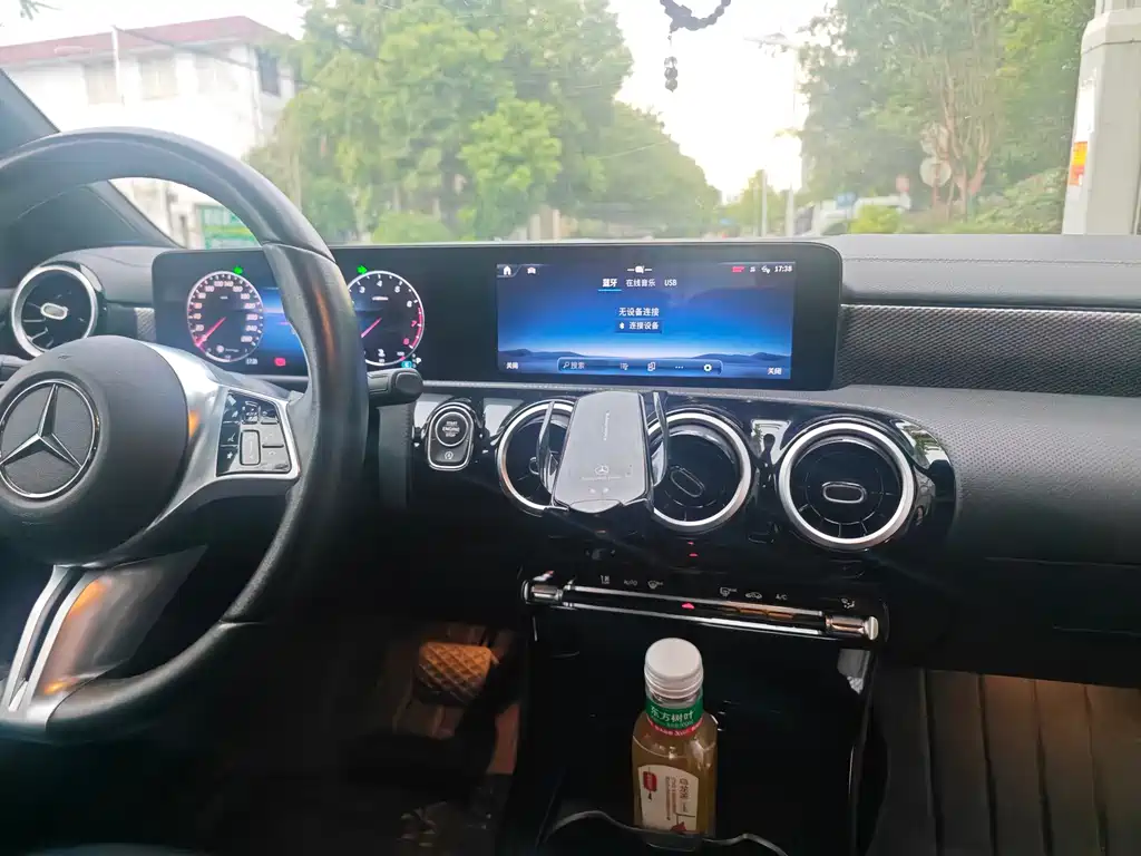 Mercedes-Benz A-Class — миниатюра 12