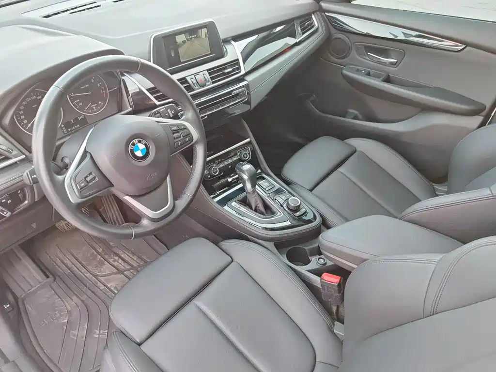 BMW 2 SERIES MULTIFUNCTIONAL STATION WAGON