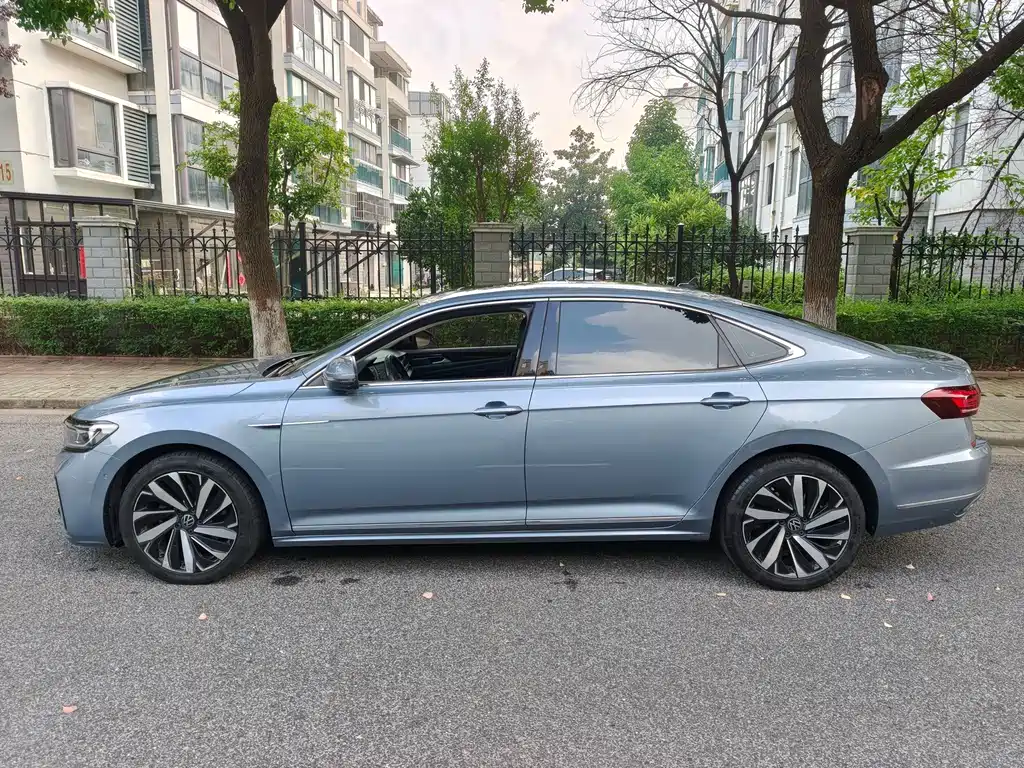 Volkswagen Passat — миниатюра 3