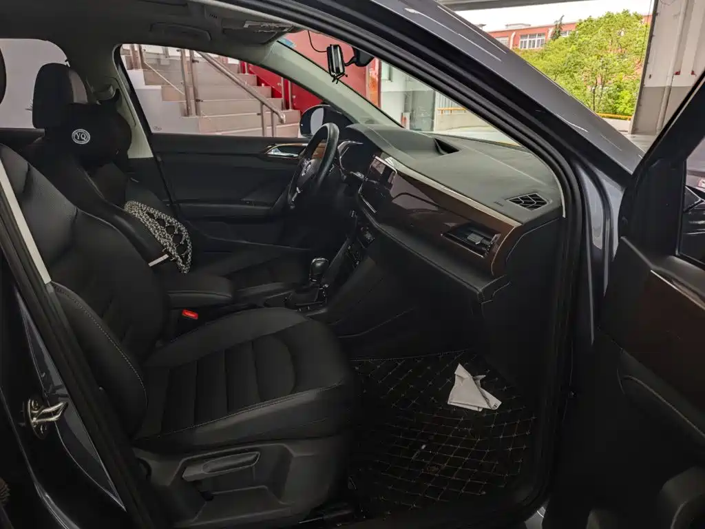 Volkswagen Tharu — миниатюра 6