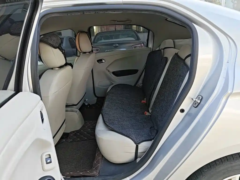 Citroen Elysee — миниатюра 17