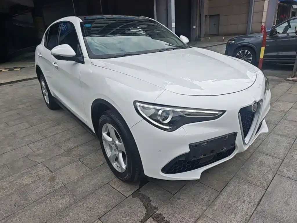 Alfa Romeo Stelvio — миниатюра 4