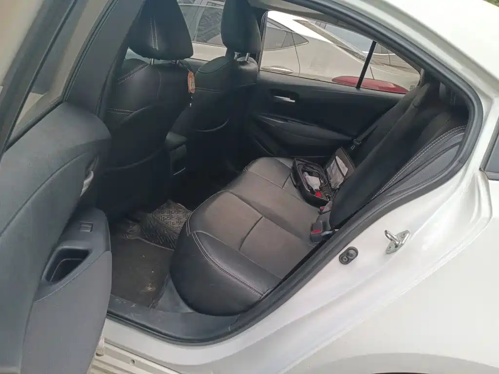 Toyota Corolla — миниатюра 13