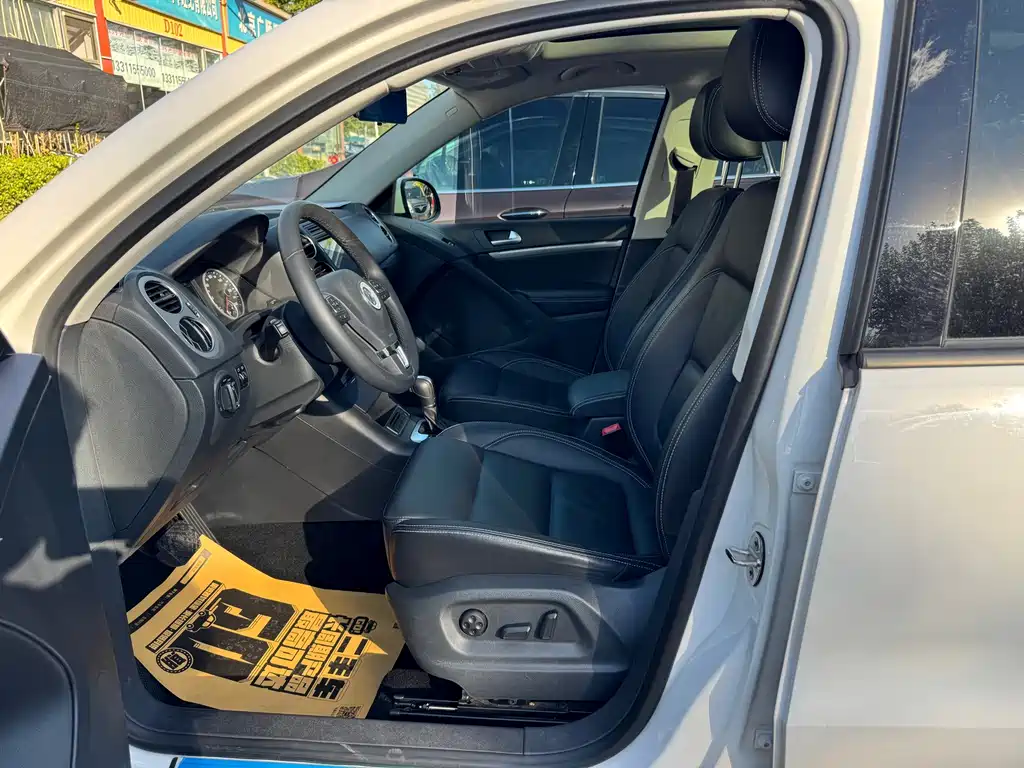 Volkswagen Tiguan — миниатюра 2