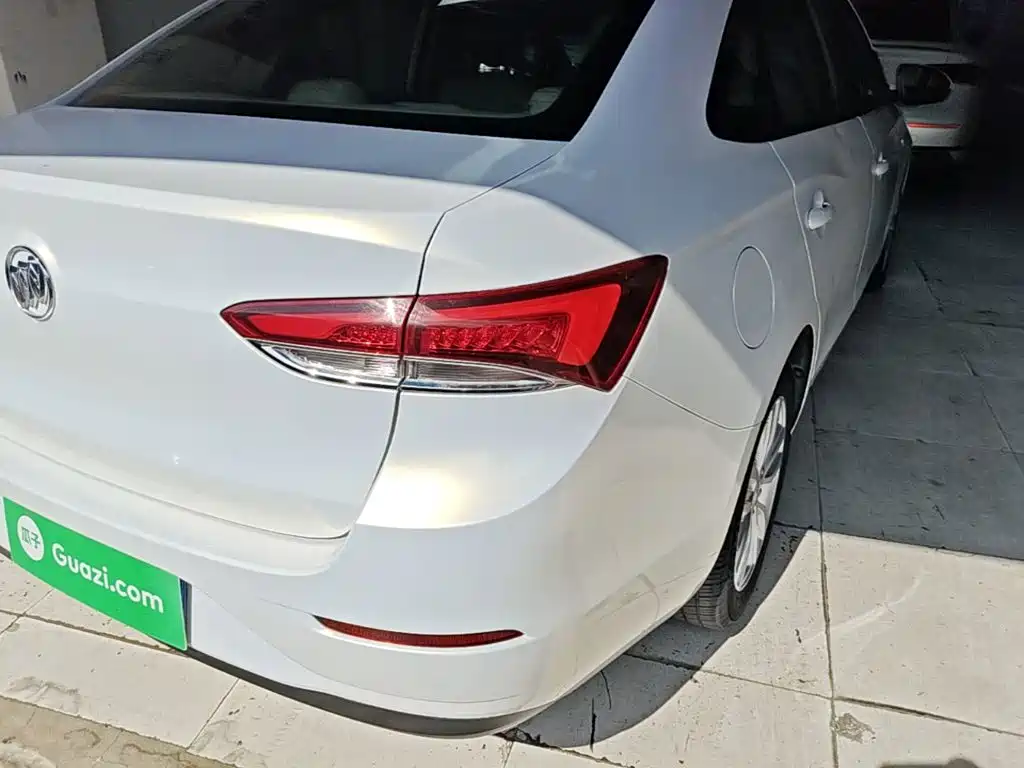 Buick Excelle — миниатюра 8