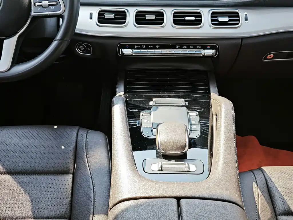 Mercedes-Benz GLE (Import) — миниатюра 10
