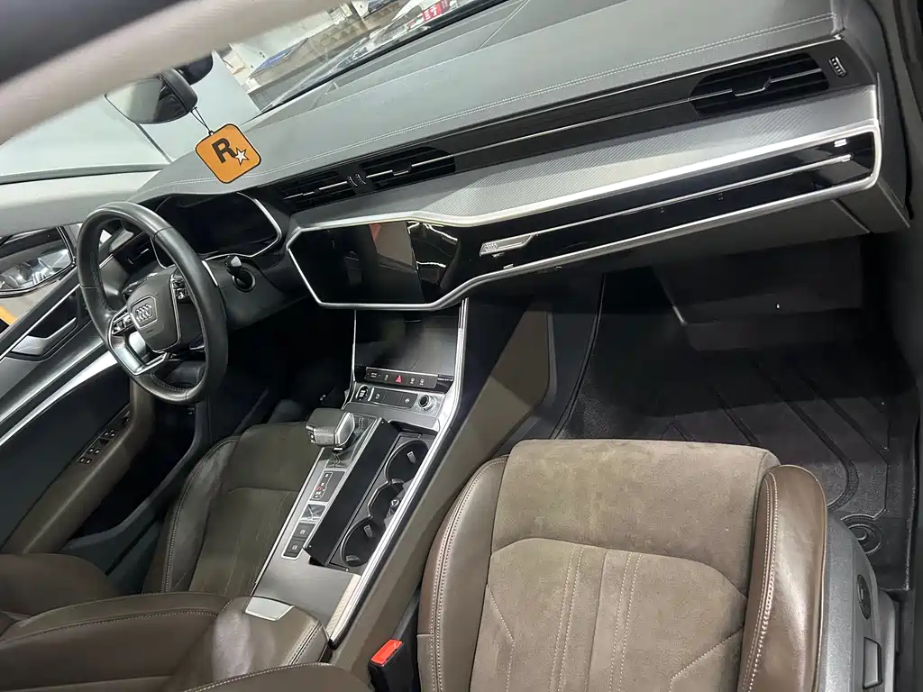 Audi A7L — миниатюра 4