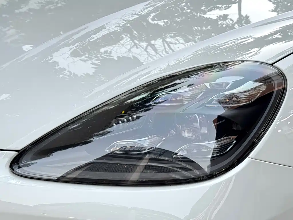 Porsche Cayenne — миниатюра 21