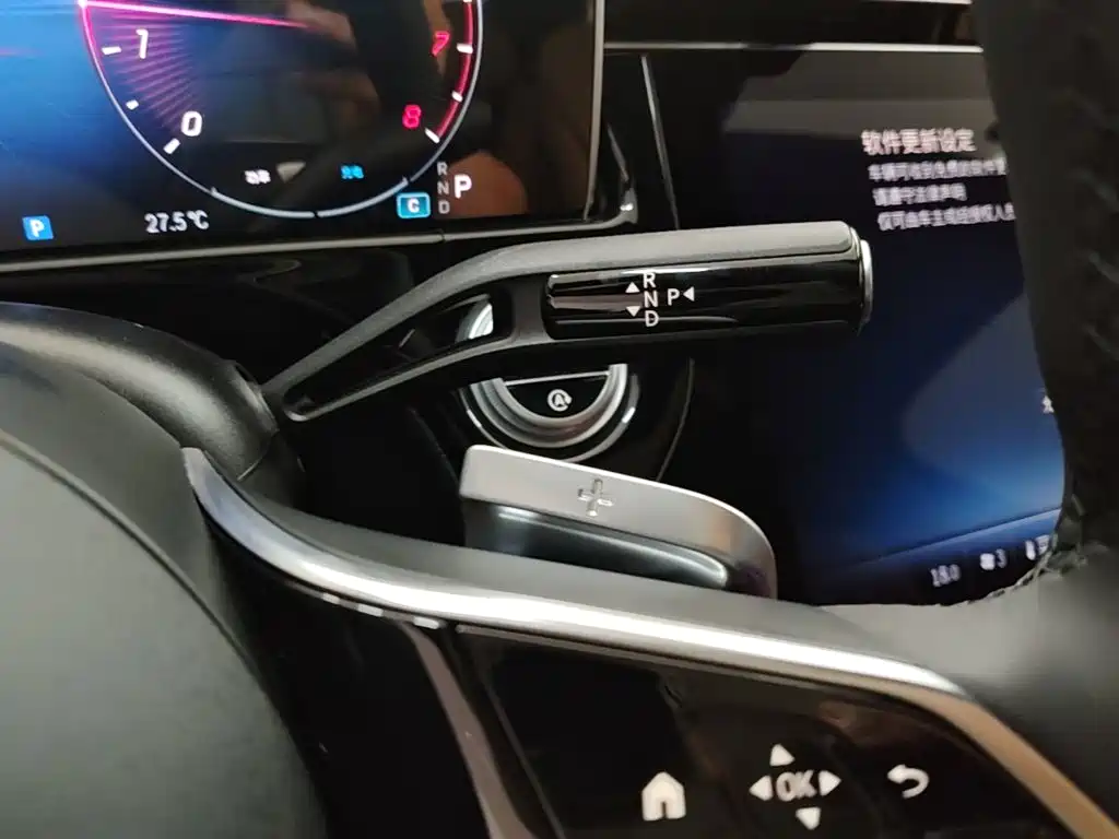 Mercedes-Benz E-Class — миниатюра 14