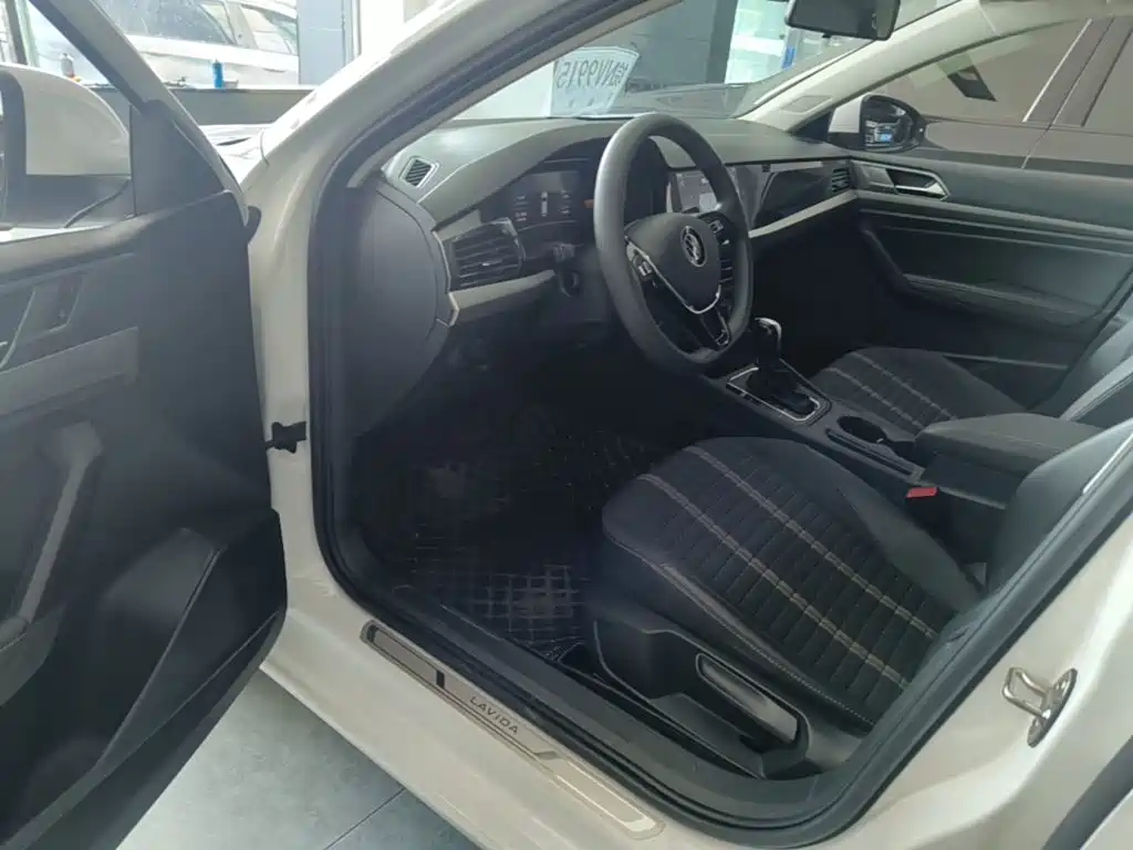 Volkswagen Lavida — миниатюра 16