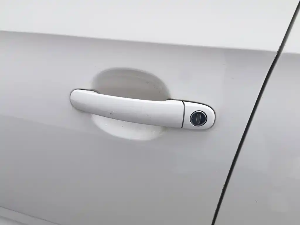 Skoda Rapid — миниатюра 18