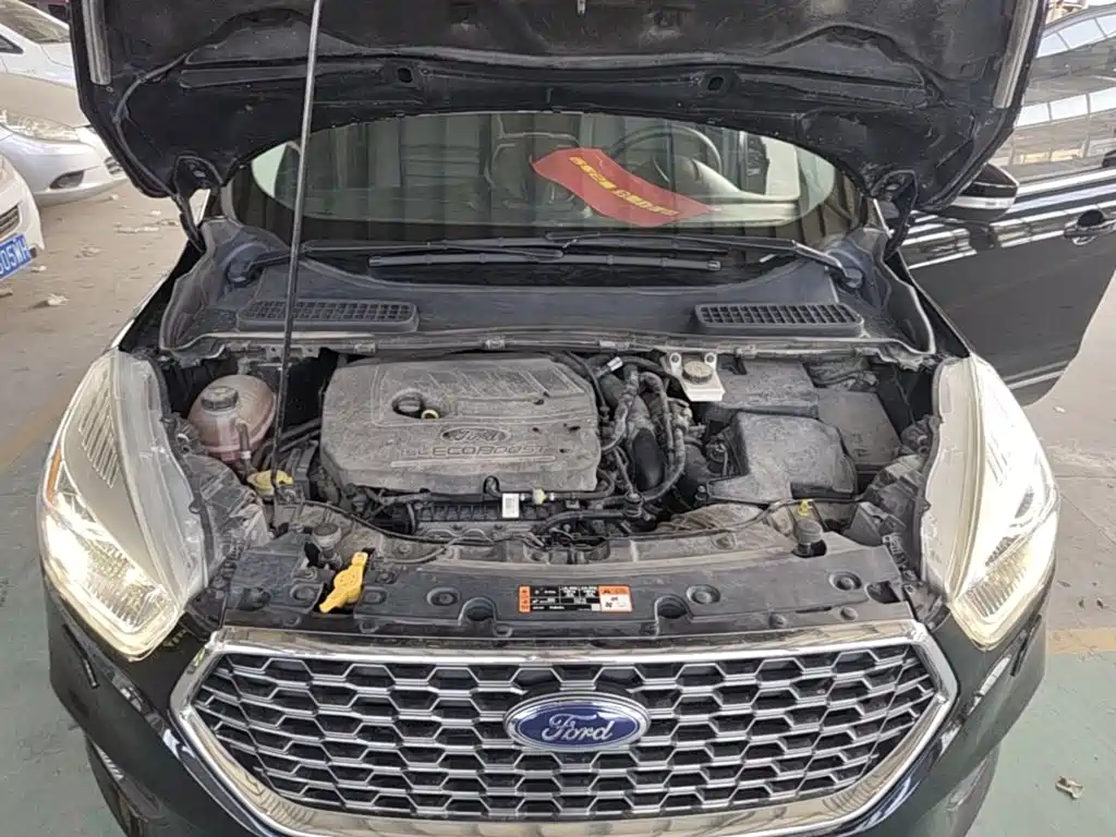 Ford Kuga — миниатюра 20