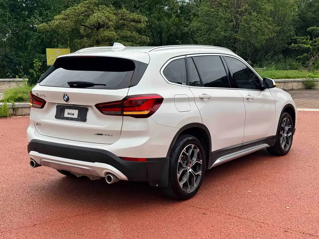 BMW X1 — миниатюра 9