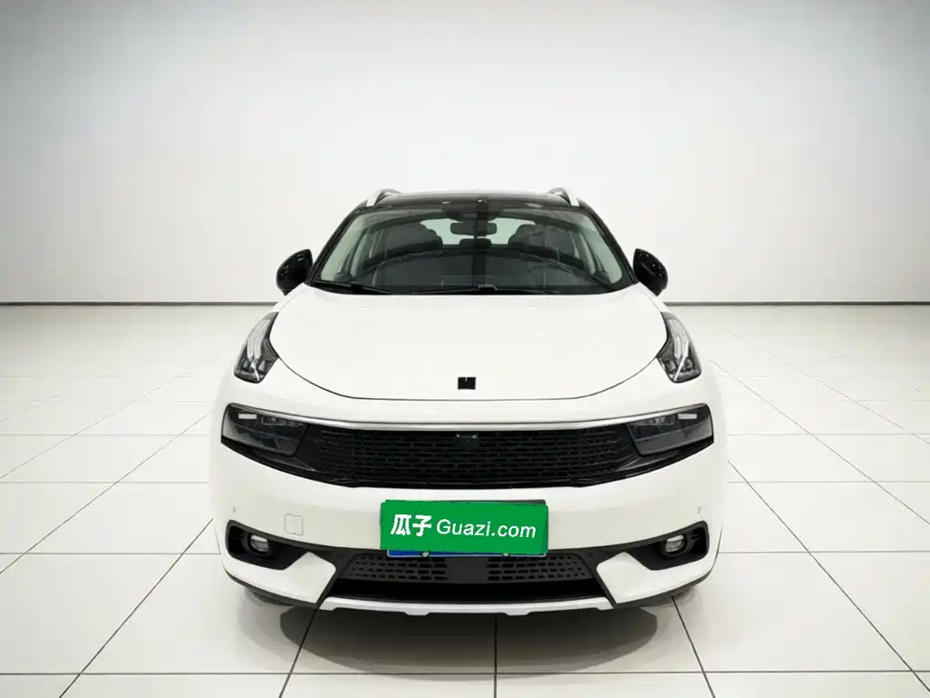 Lynk & Co 01 — миниатюра 2