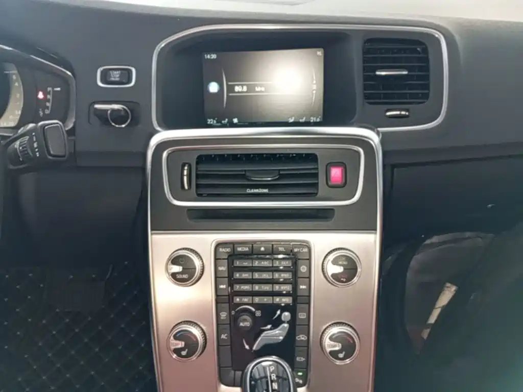 Volvo S60 — миниатюра 13
