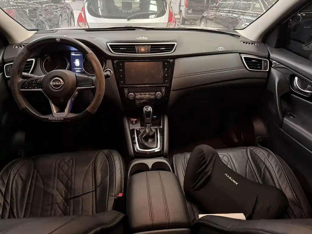 Nissan Qashqai — миниатюра 5