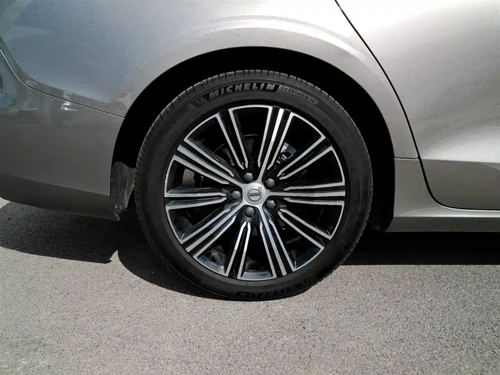 Volvo S60 — миниатюра 17