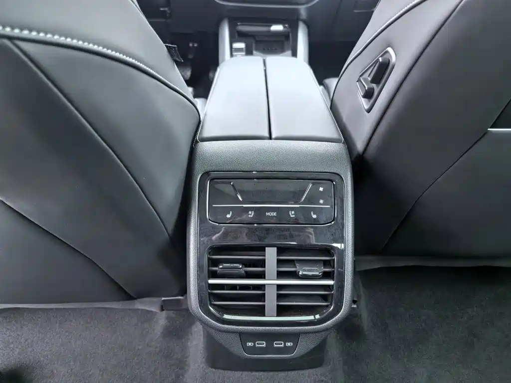 Volkswagen Passat — миниатюра 13