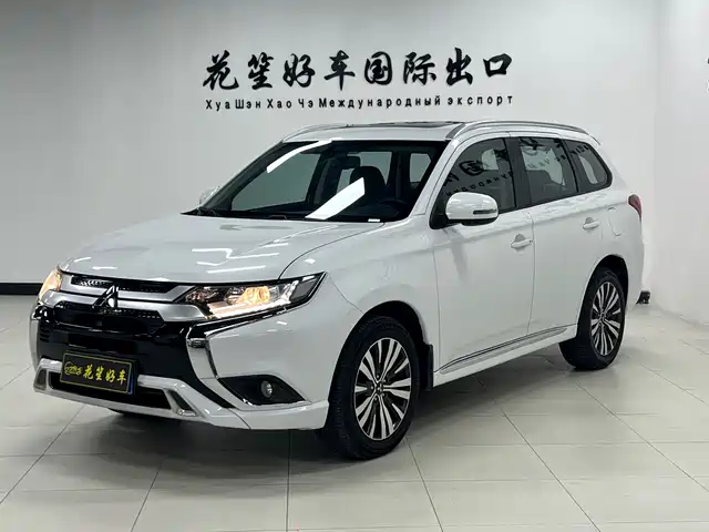 mitsubishi outlander