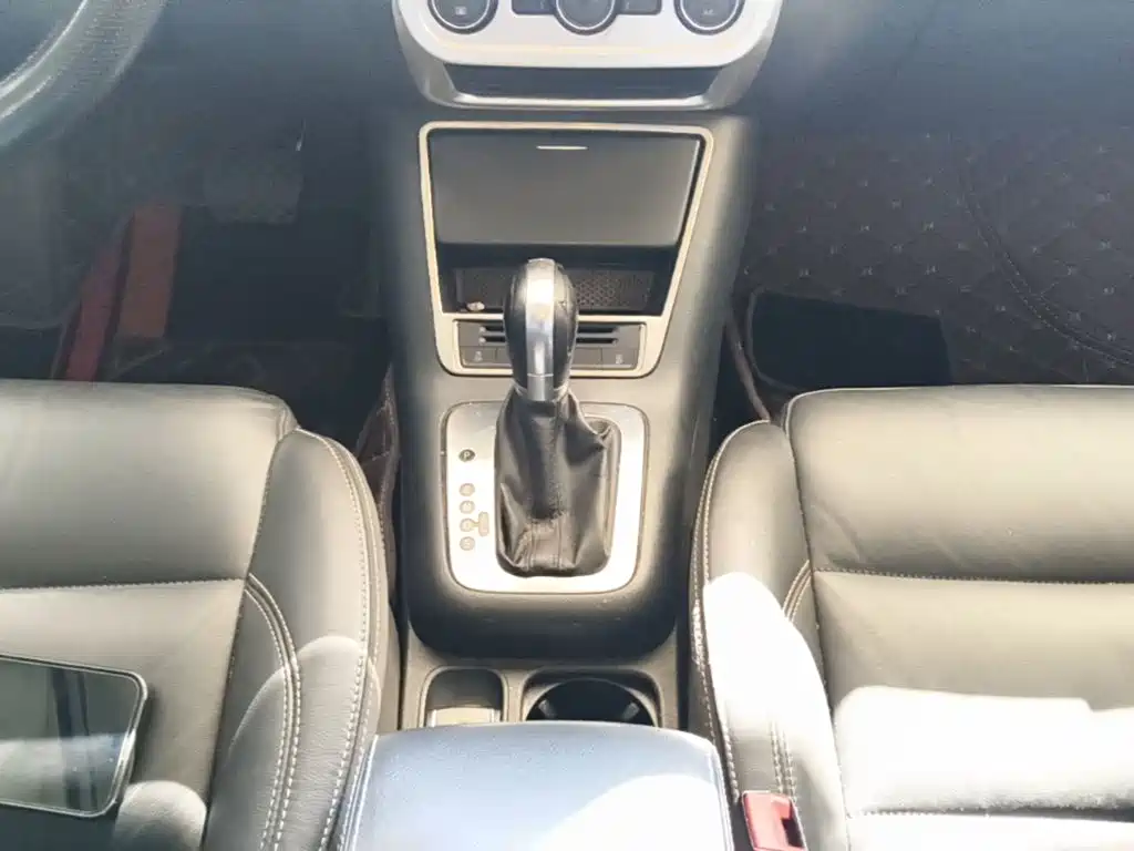 Volkswagen Tiguan — миниатюра 14