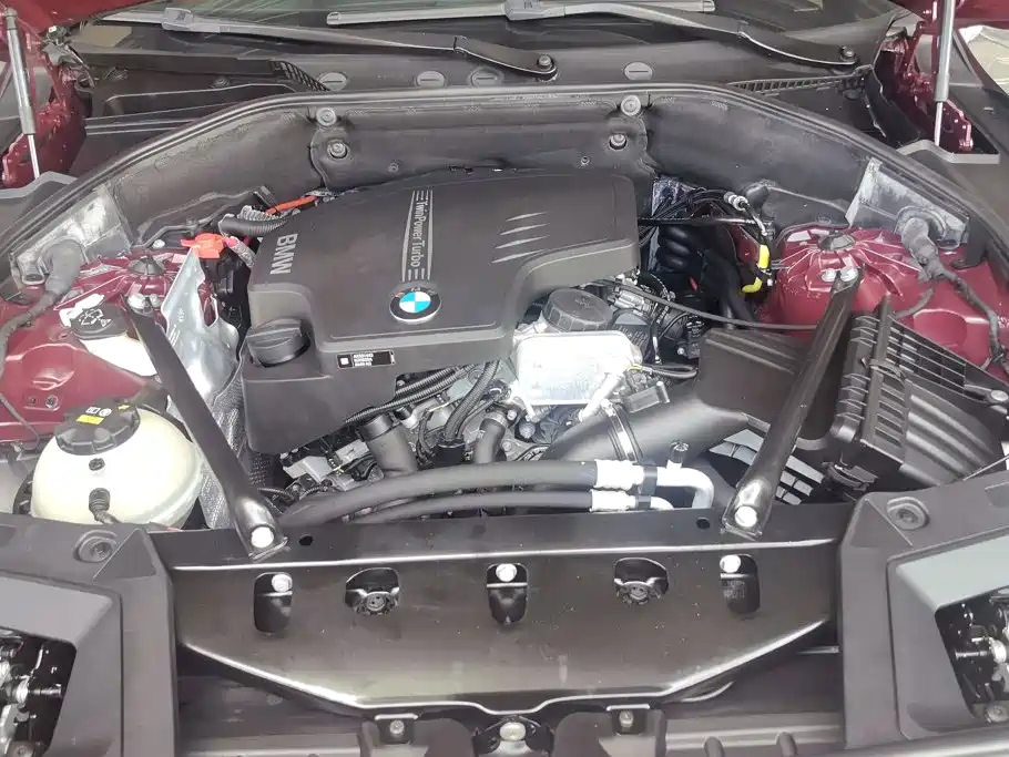 BMW 5 Series GT — миниатюра 10