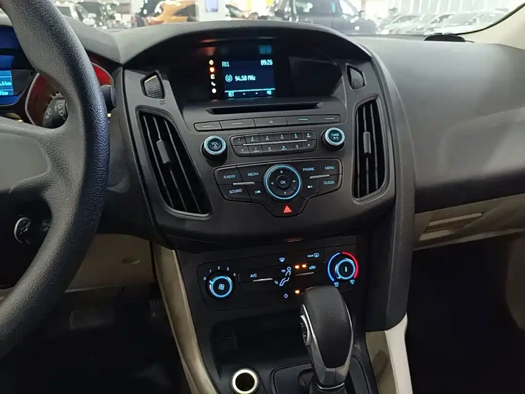 Ford Focus — миниатюра 13