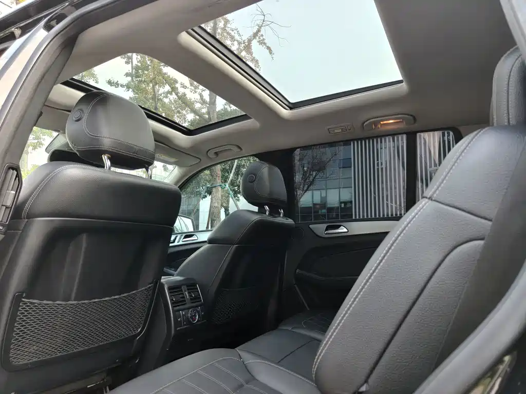 Mercedes-Benz GL-Class — миниатюра 14