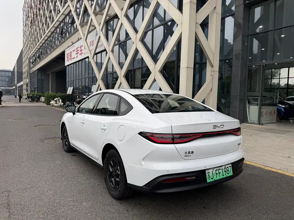 BYD Seal 05 DM-i — миниатюра 17
