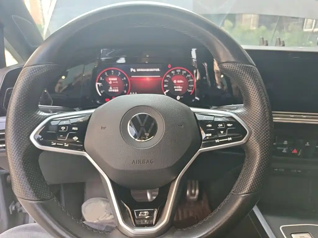 Volkswagen Golf — миниатюра 11