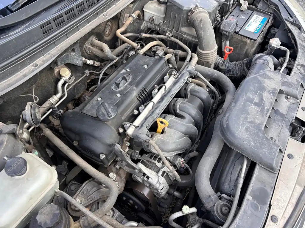 Hyundai Elantra — миниатюра 21