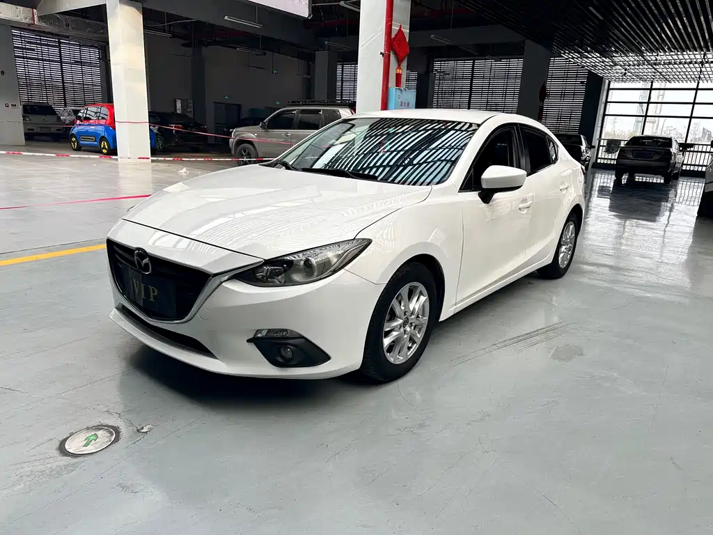 Mazda 3 Axela 2016