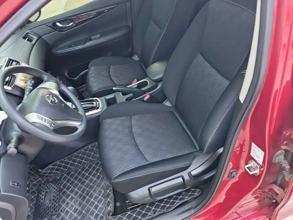 Nissan Tiida — миниатюра 15