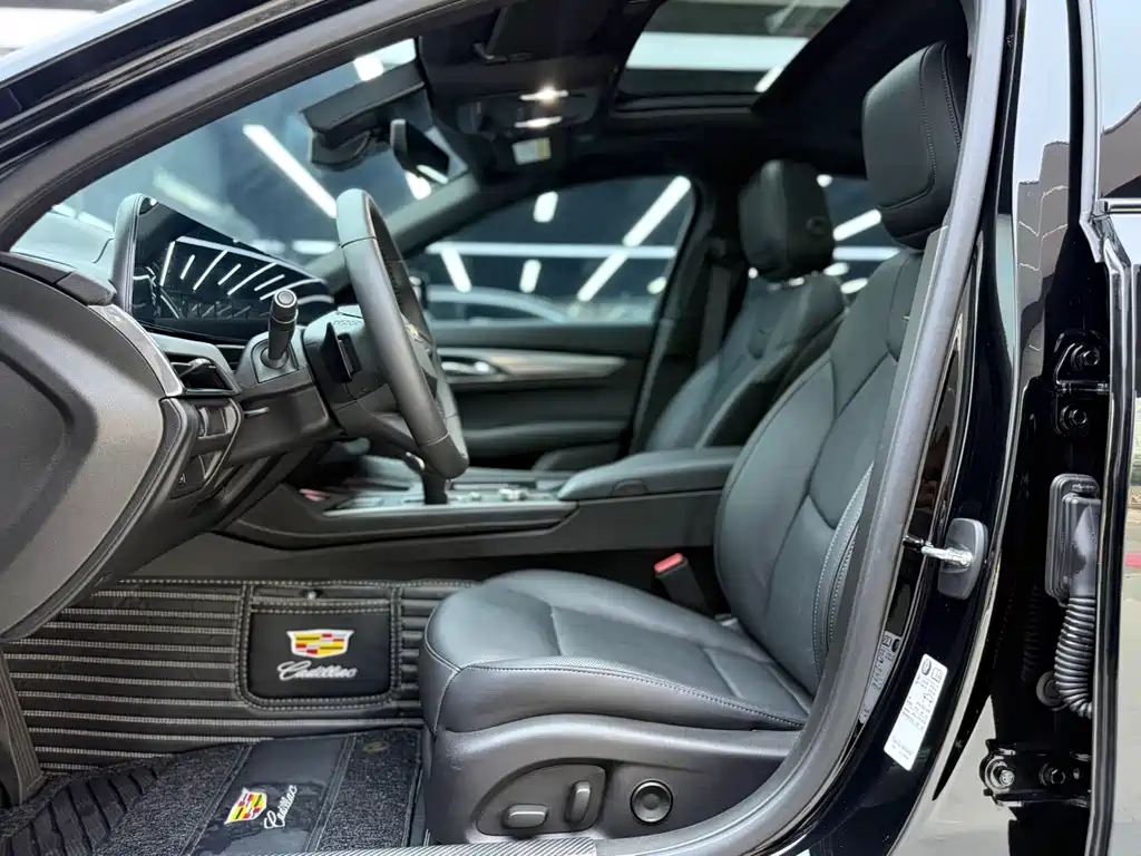 Cadillac CT5 — миниатюра 4