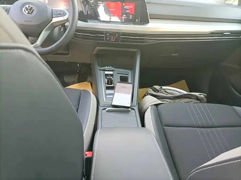 Volkswagen Golf — миниатюра 14