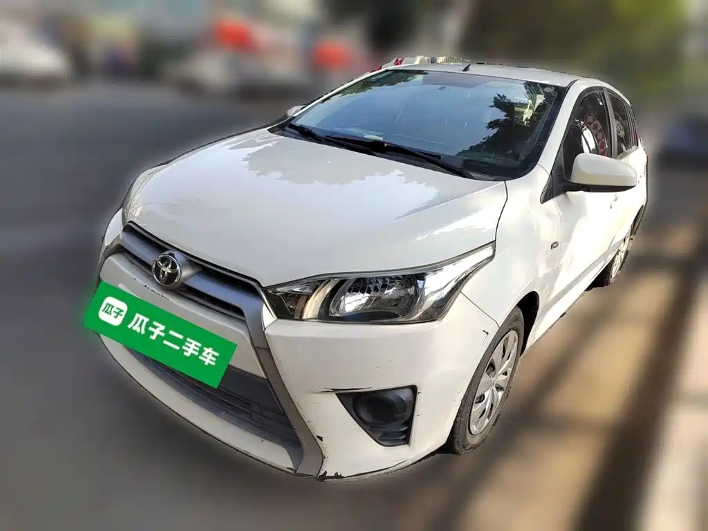 Toyota Yaris L 2016