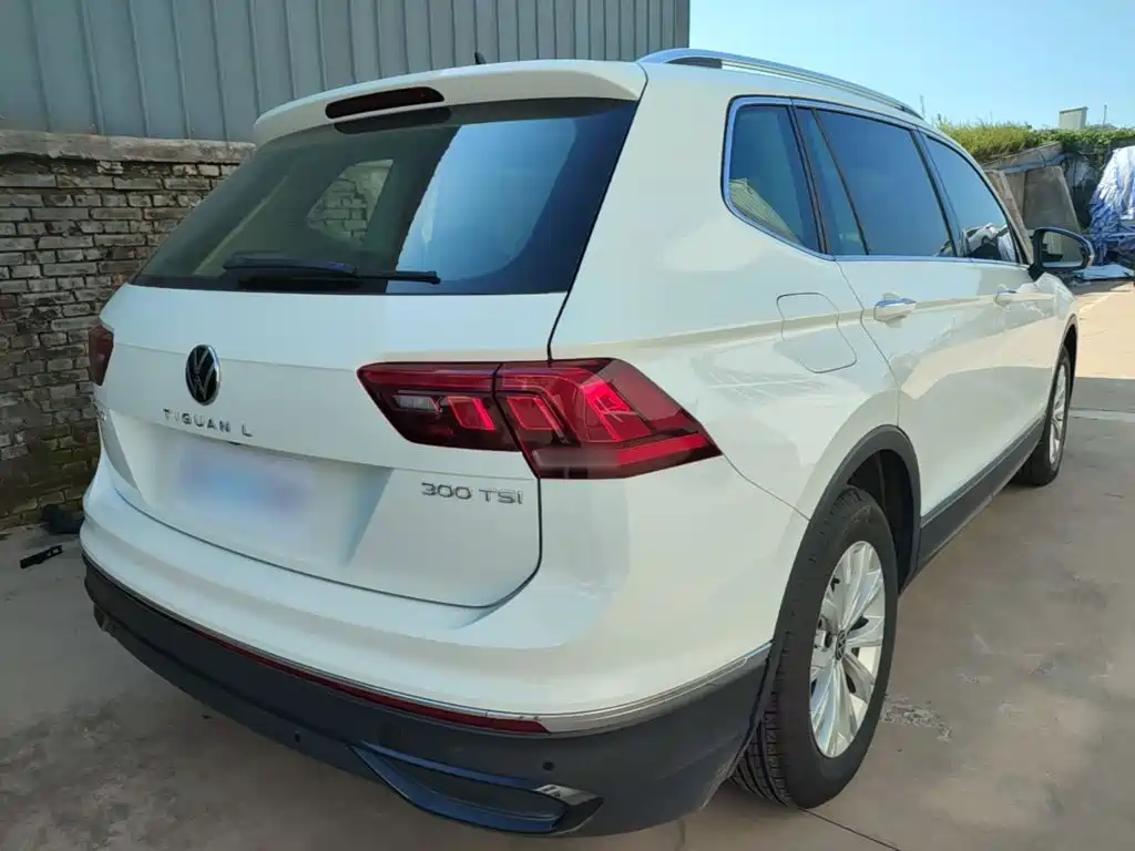 Volkswagen Tiguan L — миниатюра 7