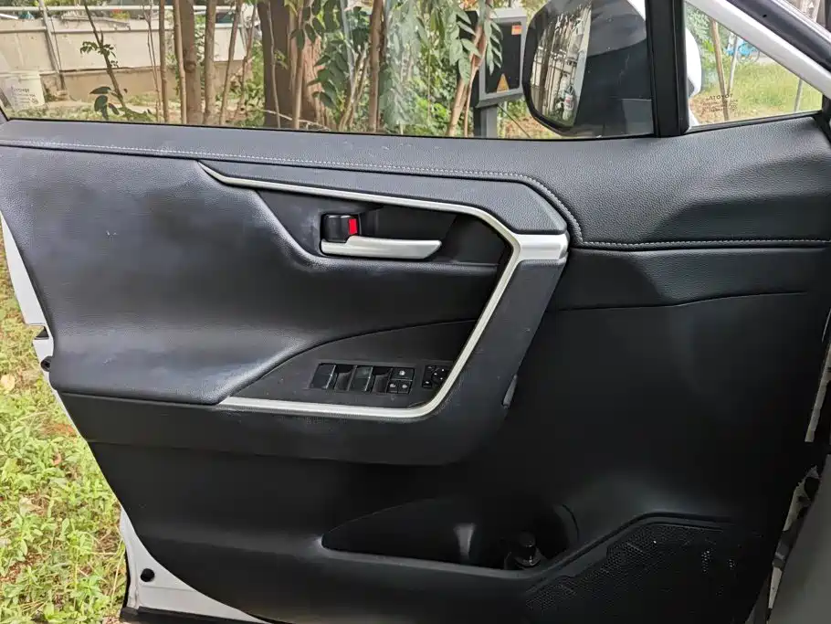 Toyota Wildlander — миниатюра 7