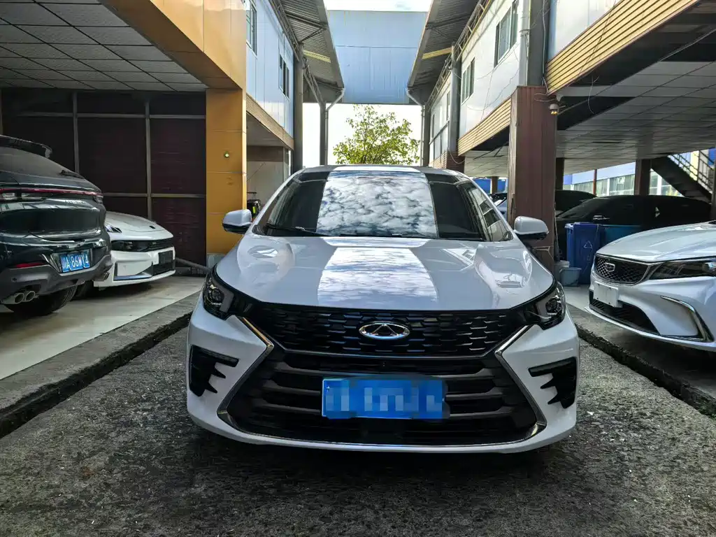 Chery Arrizo 5 PLUS — миниатюра 2