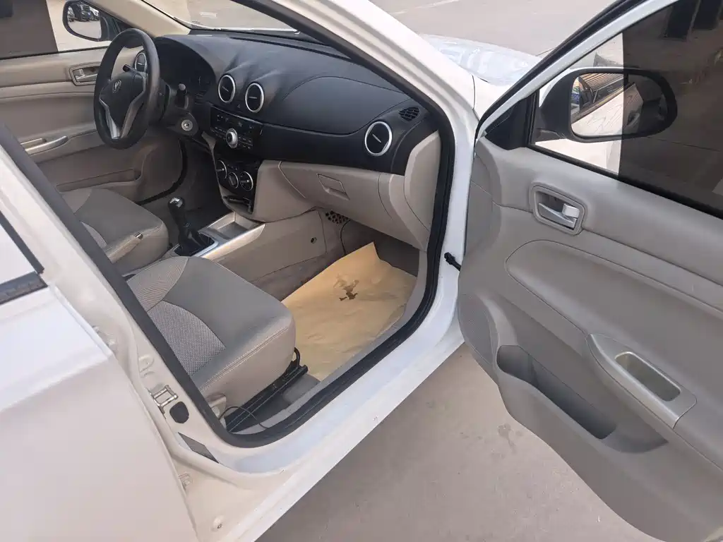 Changan V3 2015 1.4L MT IV