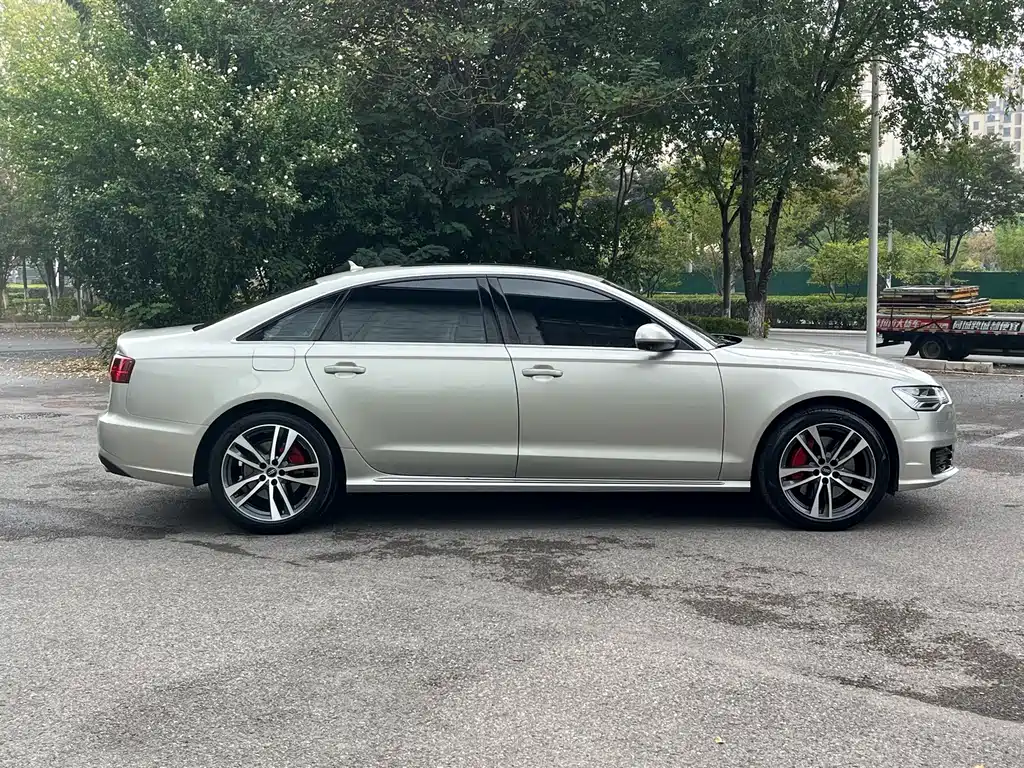 Audi A6L — миниатюра 7