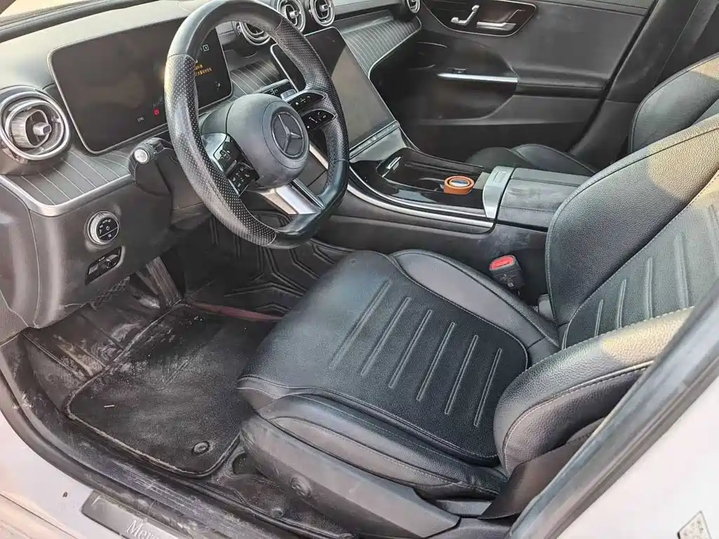 Mercedes-Benz C-Class — миниатюра 6