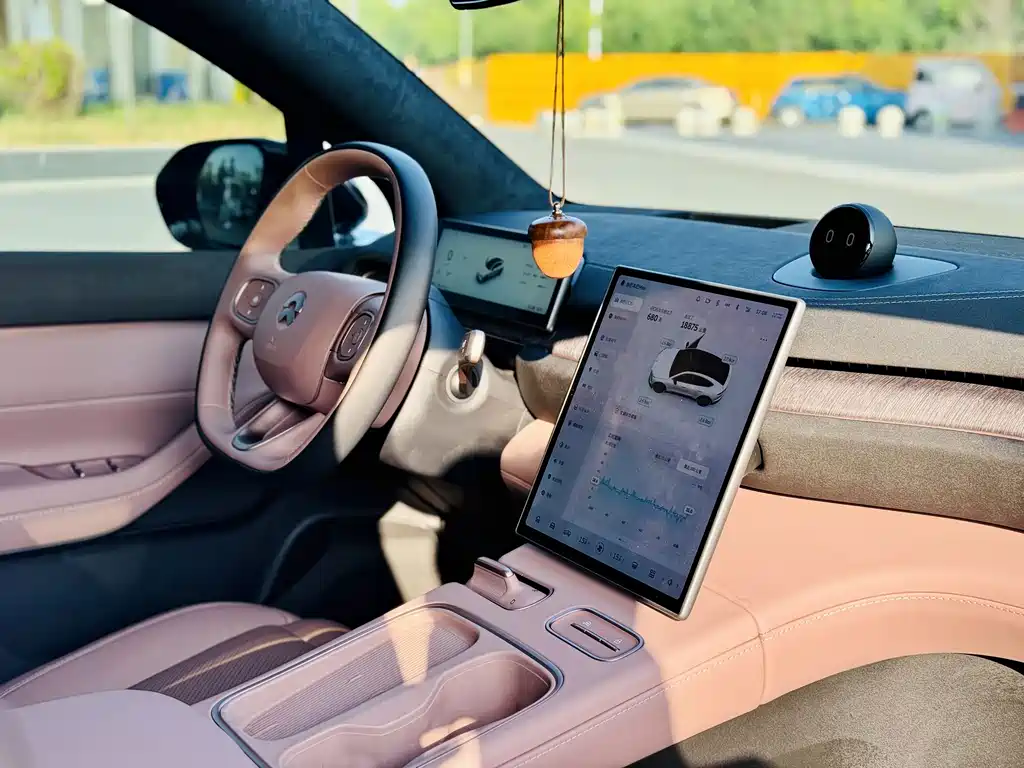 NIO EC6 — миниатюра 9