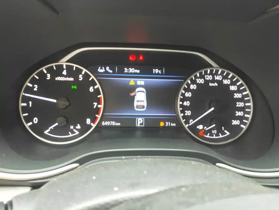 Nissan Cima — миниатюра 14