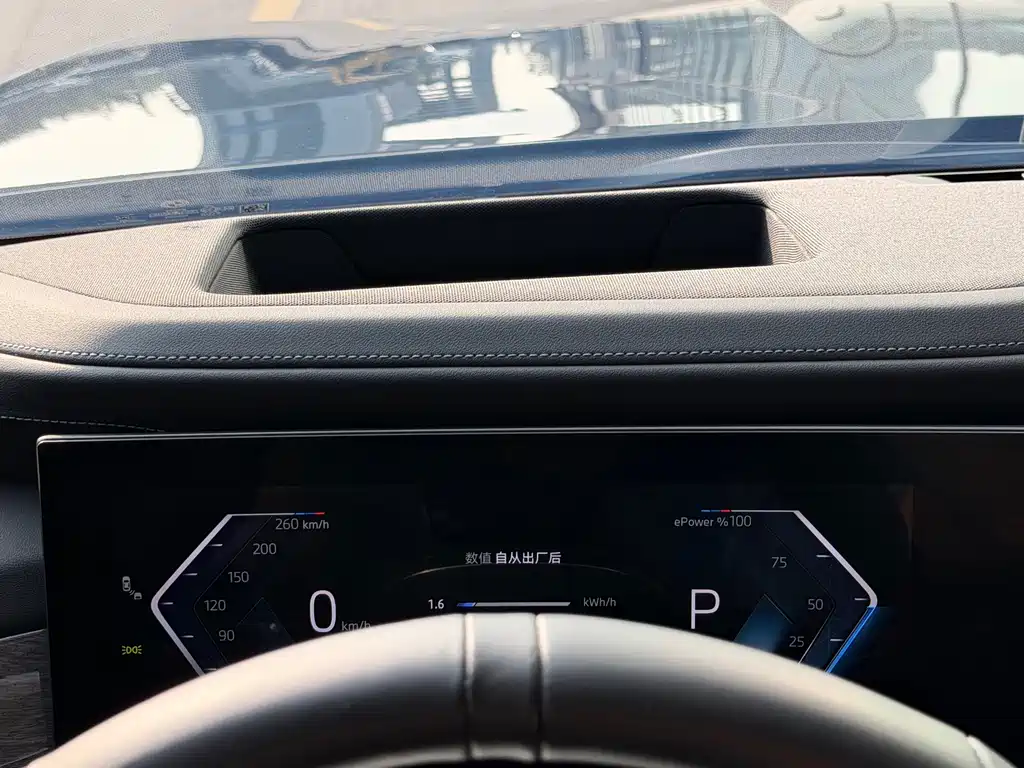 BMW i7 — миниатюра 11