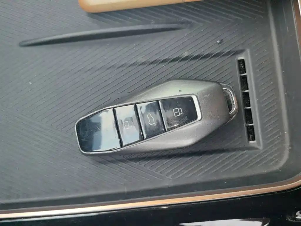 iCAR iCAR 03 — миниатюра 9