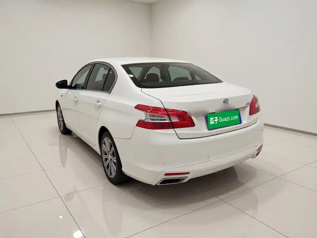 Peugeot 408 — миниатюра 4